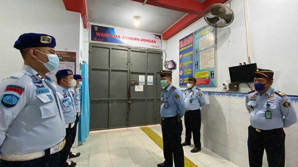 Serius Ciptakan Lapas Narkotika Samarinda BERSINAR, Hidayat Kalapas Berikan Penguatan kepada Petugas P2U