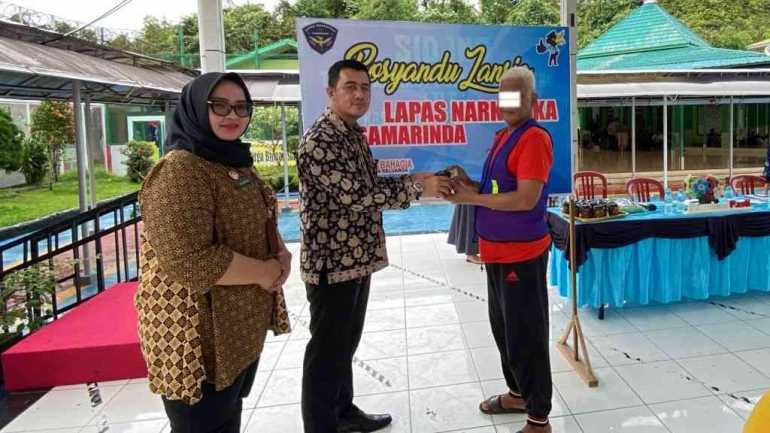 Tingkatkan Layanan Kesehatan bagi Lansia, Lapas Narkotika Samarinda Canangkan Posyandu Lansia