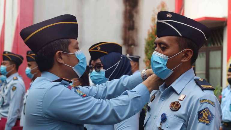 8 Orang Petugas Lapas Narkotika Samarinda Naik Pangkat, Ini Pesan Kalapas