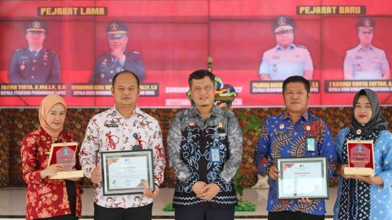 Acara Lepas Sambut Pejabat Struktural Administrasi Lapas Narkotika Samarinda Berlangsung Haru