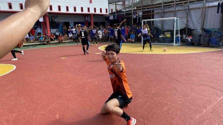 Meriah! Pertandingan Pembuka HUT RI Petugas Lapas Narkotika Samarinda VS WBP