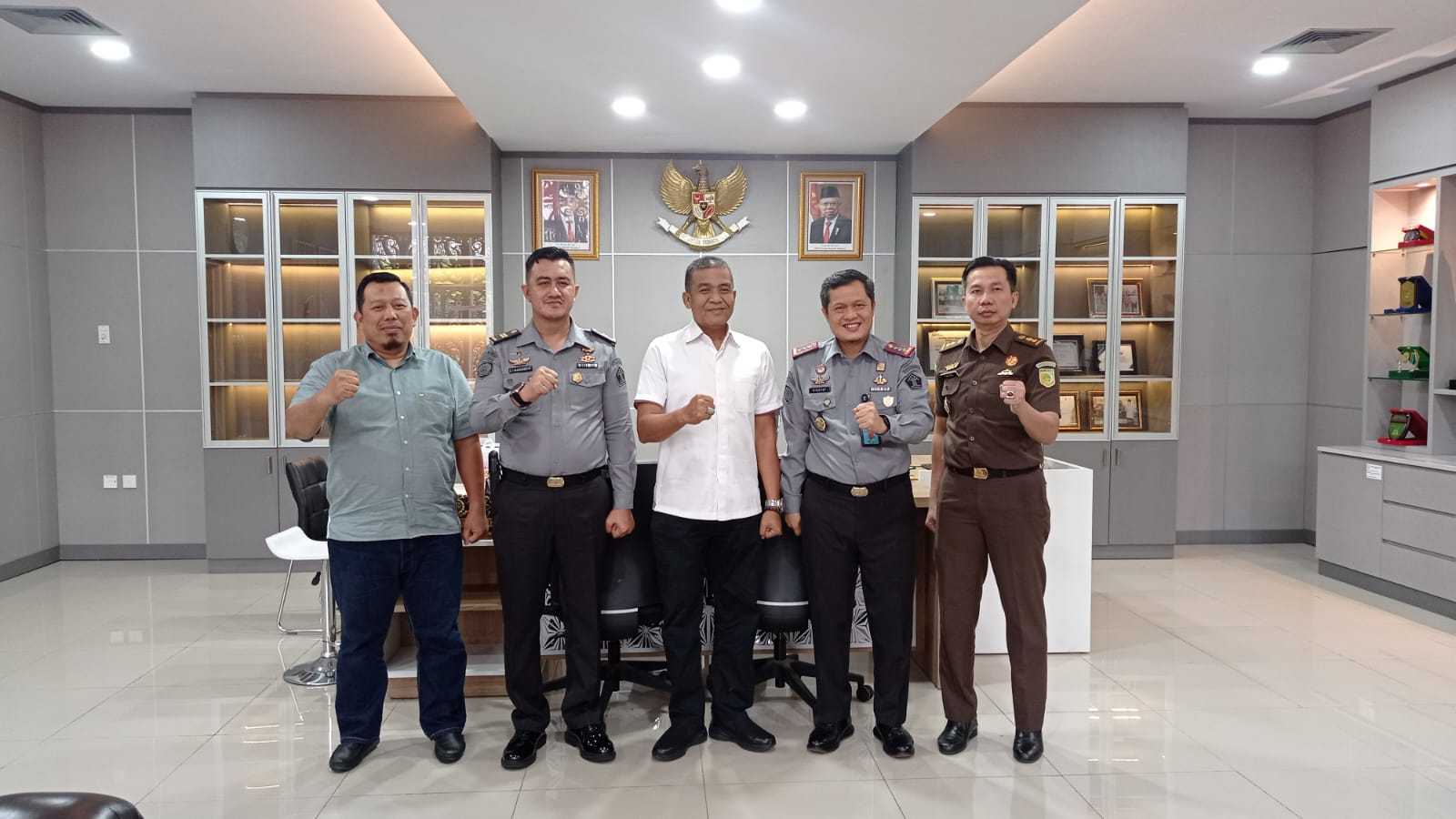 Sinergitas Antar APH, Hidayat Kalapas Narkotika Samarinda Kunjungi Kajari Samarinda
