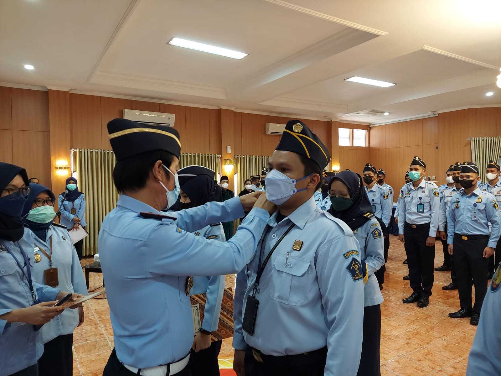 8 Orang CASN Lapas Narkotika Samarinda Dilantik Kakanwil Menjadi ASN Kemenkumham 100%