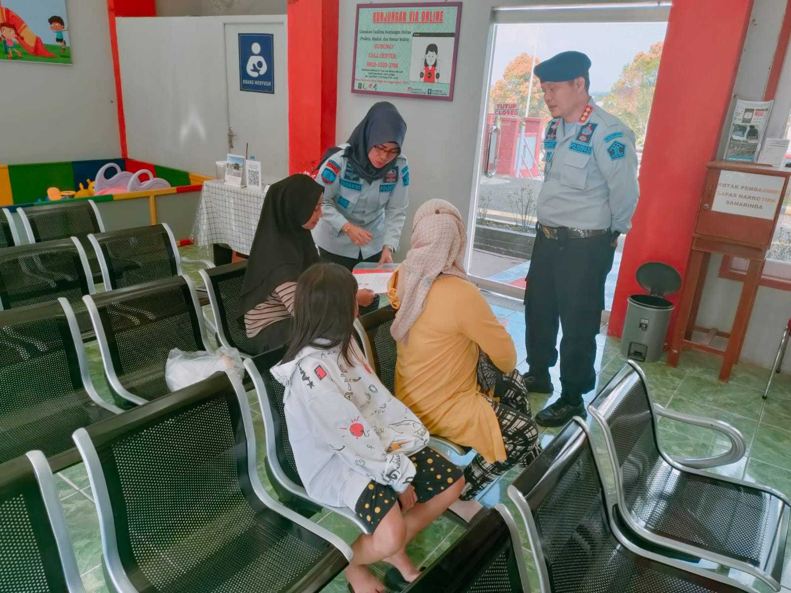 Tingkatkan Kualitas Layanan Kalapas Sapa Langsung Keluarga Warga Binaan