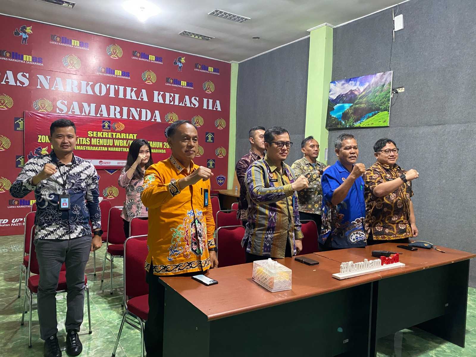 Hidayat Kalapas Narkotika Samarinda dan Jajaran Mengikuti Pembukaan Rangkaian Kegiatan HDKD dan Doa Bersama Kemenkumham Tahun 2023
