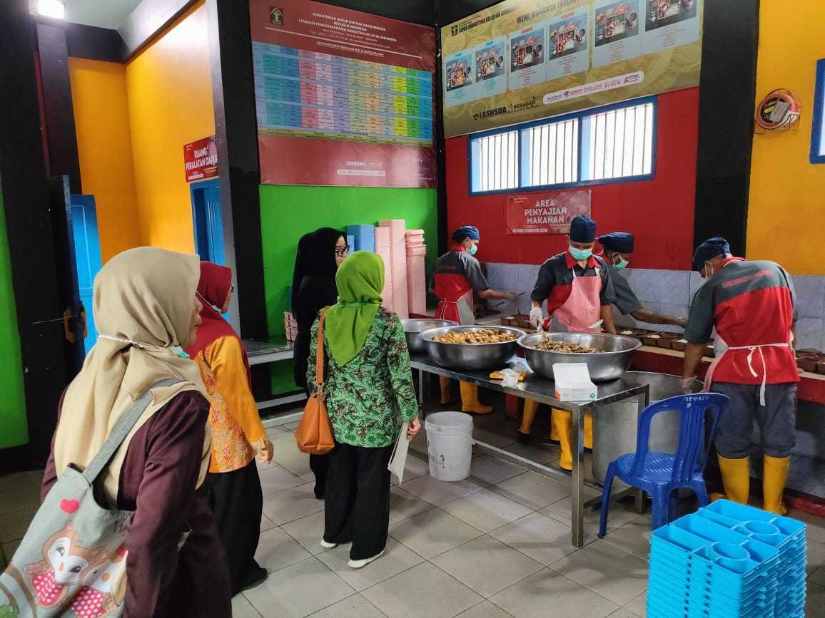 Pastikan Pelayanan Makanan Laik Hygiene, Dinkes Kota Samarinda Lakukan Inspeksi Kesehatan Lingkungan Dapur Lapas Narkotika Samarinda