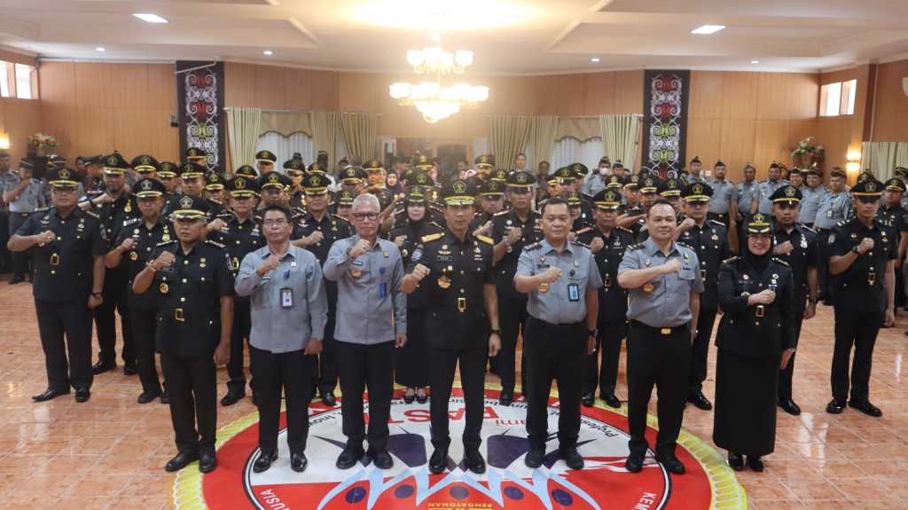 Jajaran Lapas Narkotika Samarinda Hadiri Pelantikan 44 Pejabat Baru