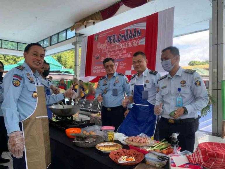 LP Narkotika Samarinda Gelar Lomba Memasak untuk Petugas Laki-Laki