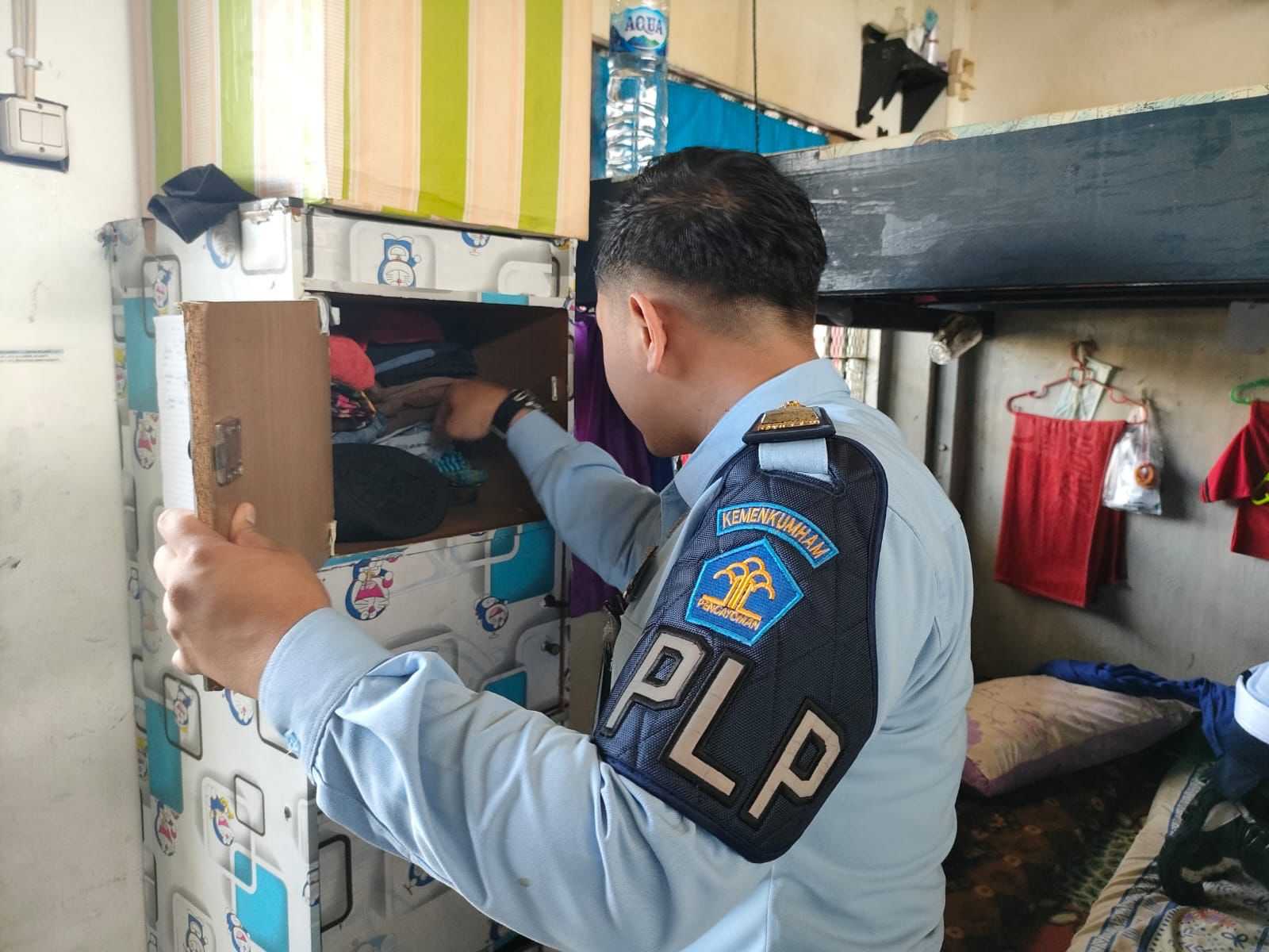 Ciptakan Lapas Bersinar Kamar Napi Narkoba Lapas Narkotika Samarinda Digeledah