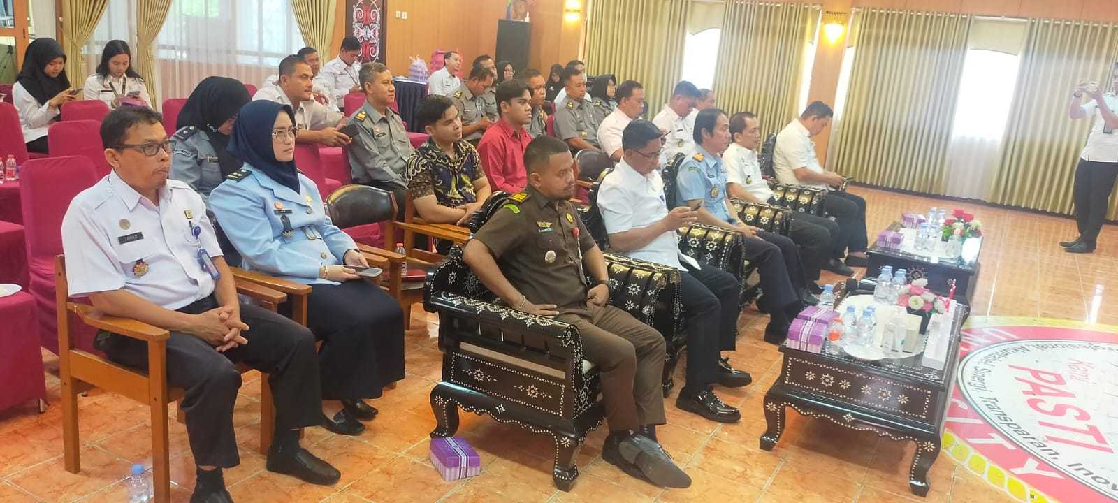 Kasubag Tata Usaha Lapas Narkotika Samarinda Menghadiri Kegiatan Sosialisasi UU Nomor 1 KUHP